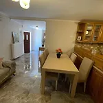 Popi S House Poúlithra