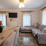 Popi S House 펜션 Poúlithra