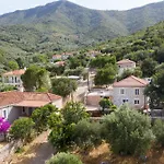 Popi S House Poúlithra